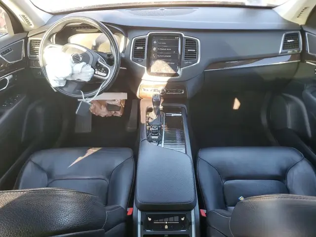 VOLVO XC90 T6 MOMENTUM 2019