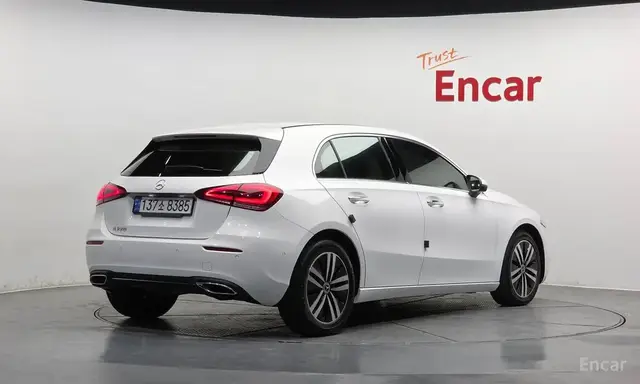 MERCEDES-BENZ A220 HATCHBACK 2021