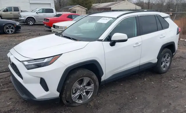 TOYOTA RAV4 XLE 2023