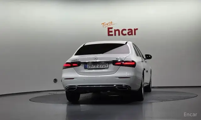MERCEDES-BENZ E-CLASS 220D 4MATIC 2021