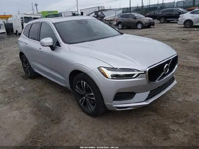 VOLVO XC60 T6 MOMENTUM 2018