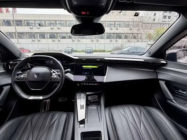 PEUGEOT 408X 2023