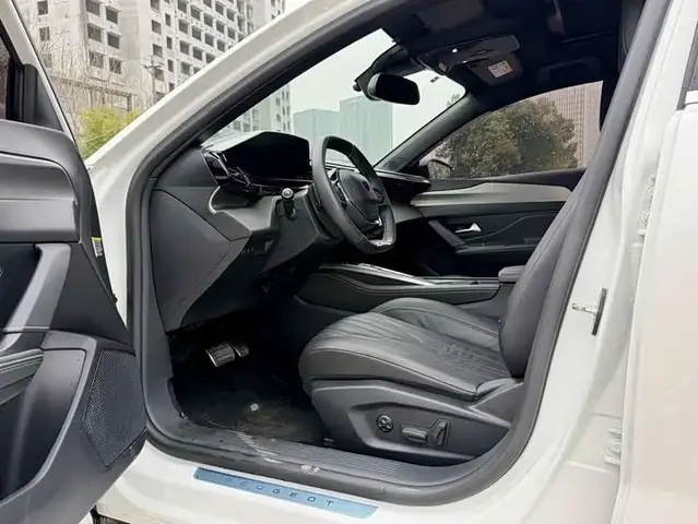 PEUGEOT 408X 2023
