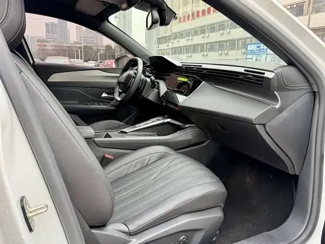 PEUGEOT 408X 2023