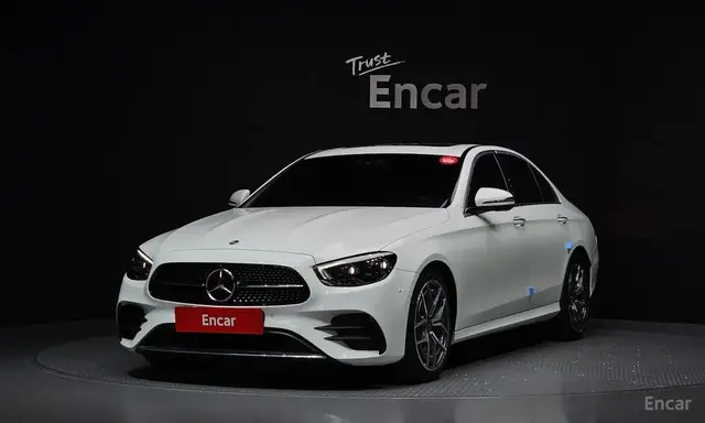 MERCEDES-BENZ E220D AMG LINE 2022