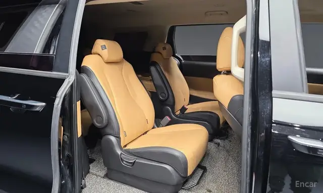 KIA CARNIVAL 9-SEATER PRESTIGE 2021