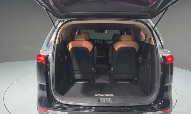 KIA CARNIVAL 9-SEATER PRESTIGE 2021