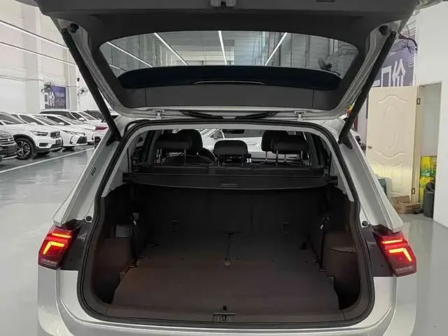 VOLKSWAGEN TIGUAN L 2022