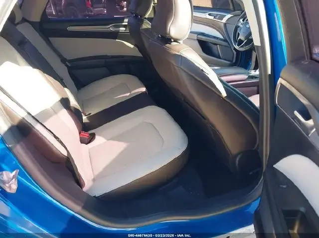 FORD FUSION SE 2019