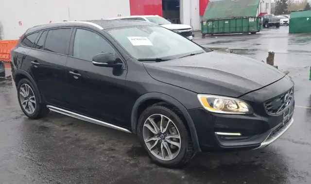 VOLVO V60 CROSS COUNTRY T5 2018