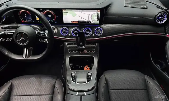 MERCEDES-BENZ E220D AMG LINE 2022