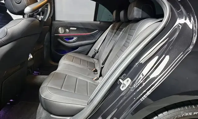 MERCEDES-BENZ E220D AMG LINE 2022