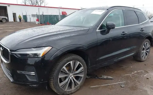 VOLVO XC60 B5 MOMENTUM 2022