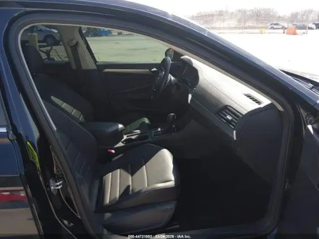 VOLKSWAGEN JETTA SE 2021