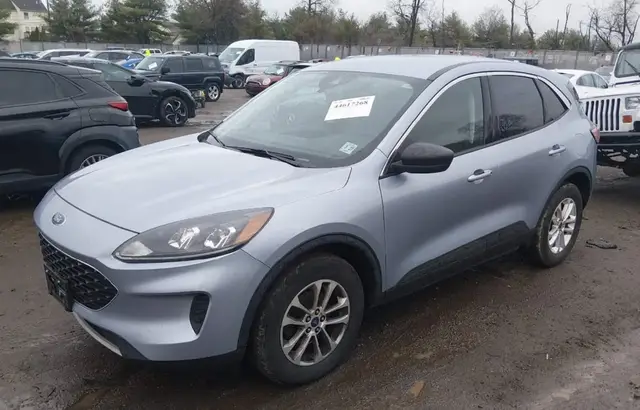 FORD ESCAPE SE 2022