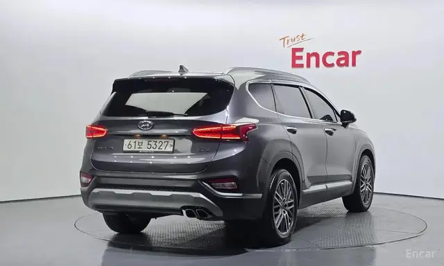 HYUNDAI SANTA FE 5 МЕСТ) 2018