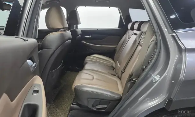 HYUNDAI SANTA FE 5 МЕСТ) 2018