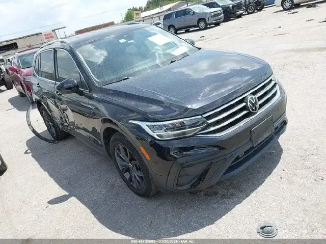 VOLKSWAGEN TIGUAN 4X4) 2022