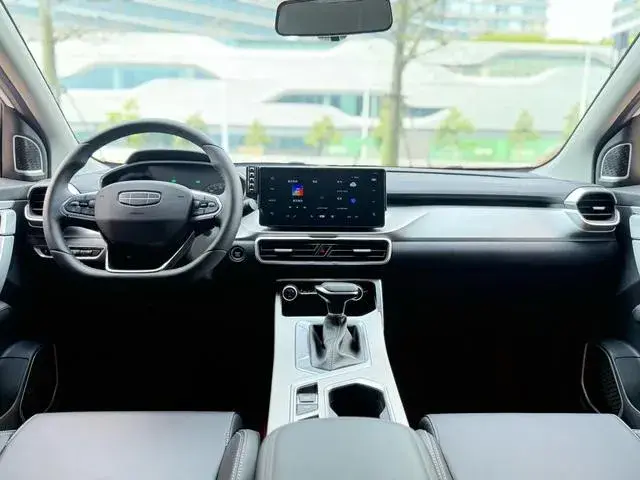 GEELY BINYUE 2025