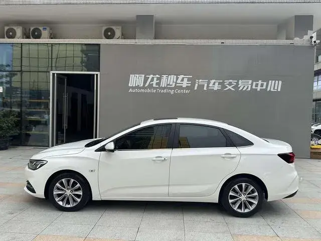 CHEVROLET CRUZE 2022