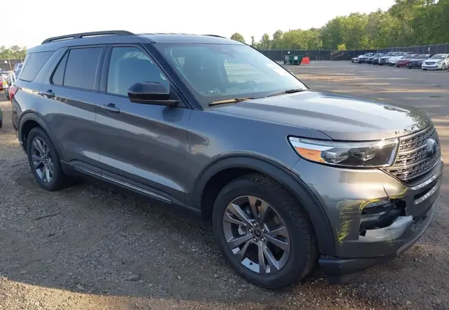 FORD EXPLORER XLT 2022