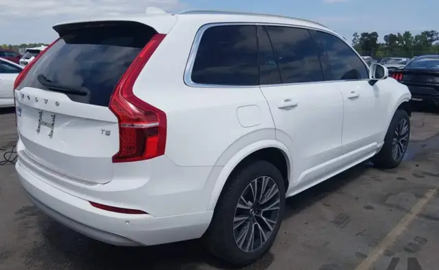VOLVO XC90 T5 MOMENTUM 7 2022