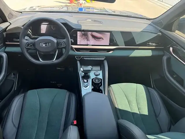 GEELY XINGYUE L PREMIUM 2022
