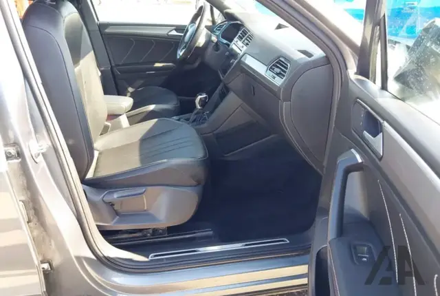 VOLKSWAGEN TIGUAN SE 2022