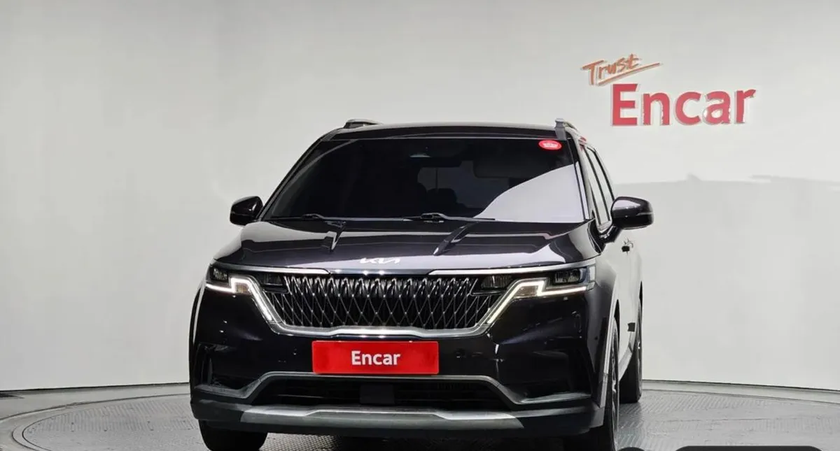 KIA CARNIVAL NOBLES 2023