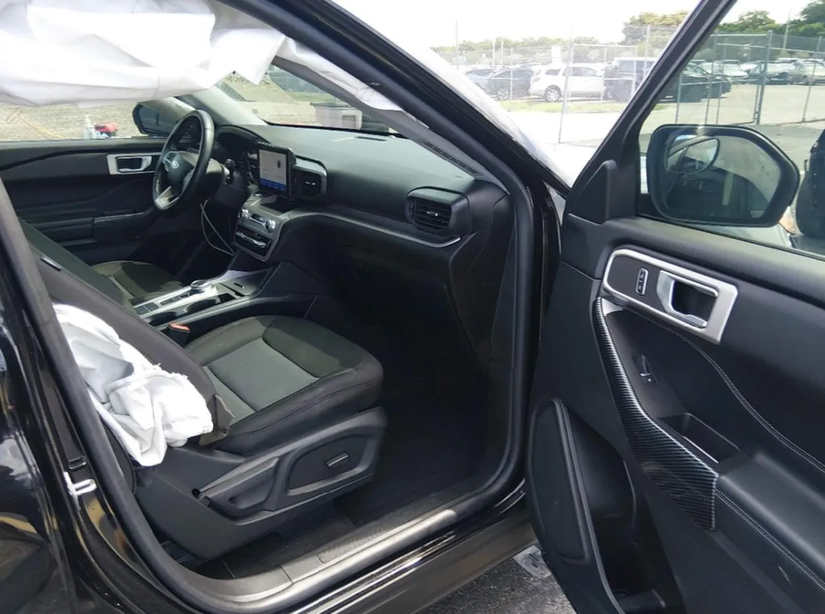 FORD EXPLORER XLT 2022