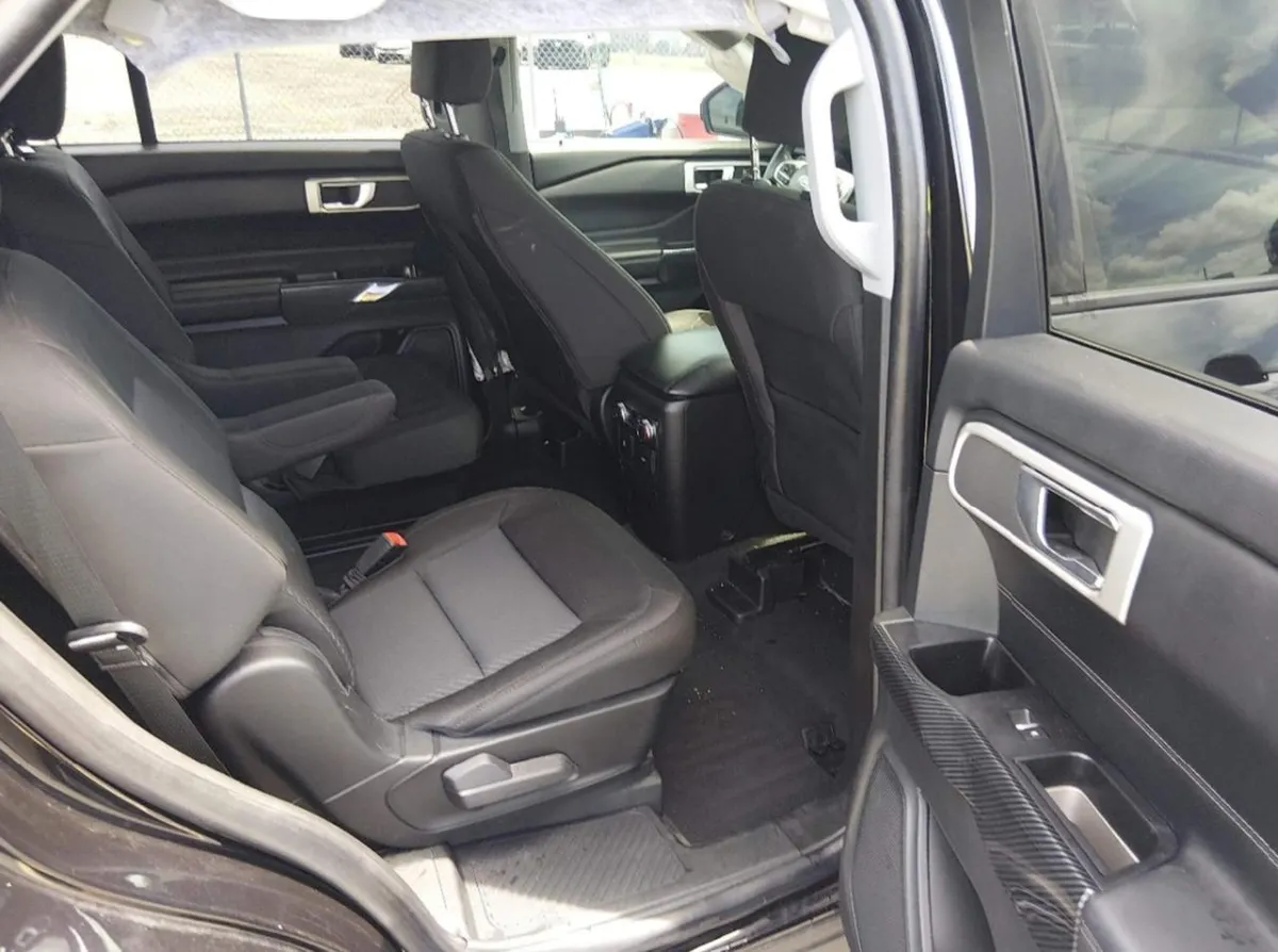 FORD EXPLORER XLT 2022