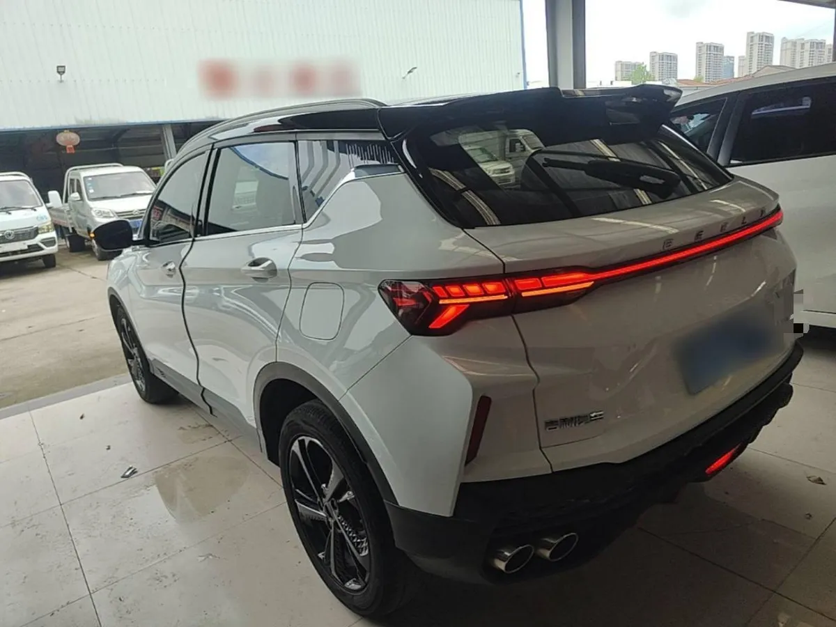 GEELY COOLRAY 2023