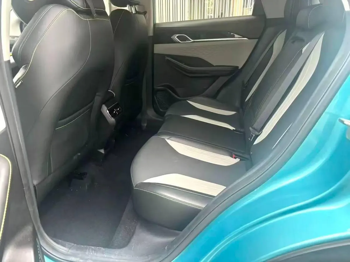GEELY COOLRAY 2022