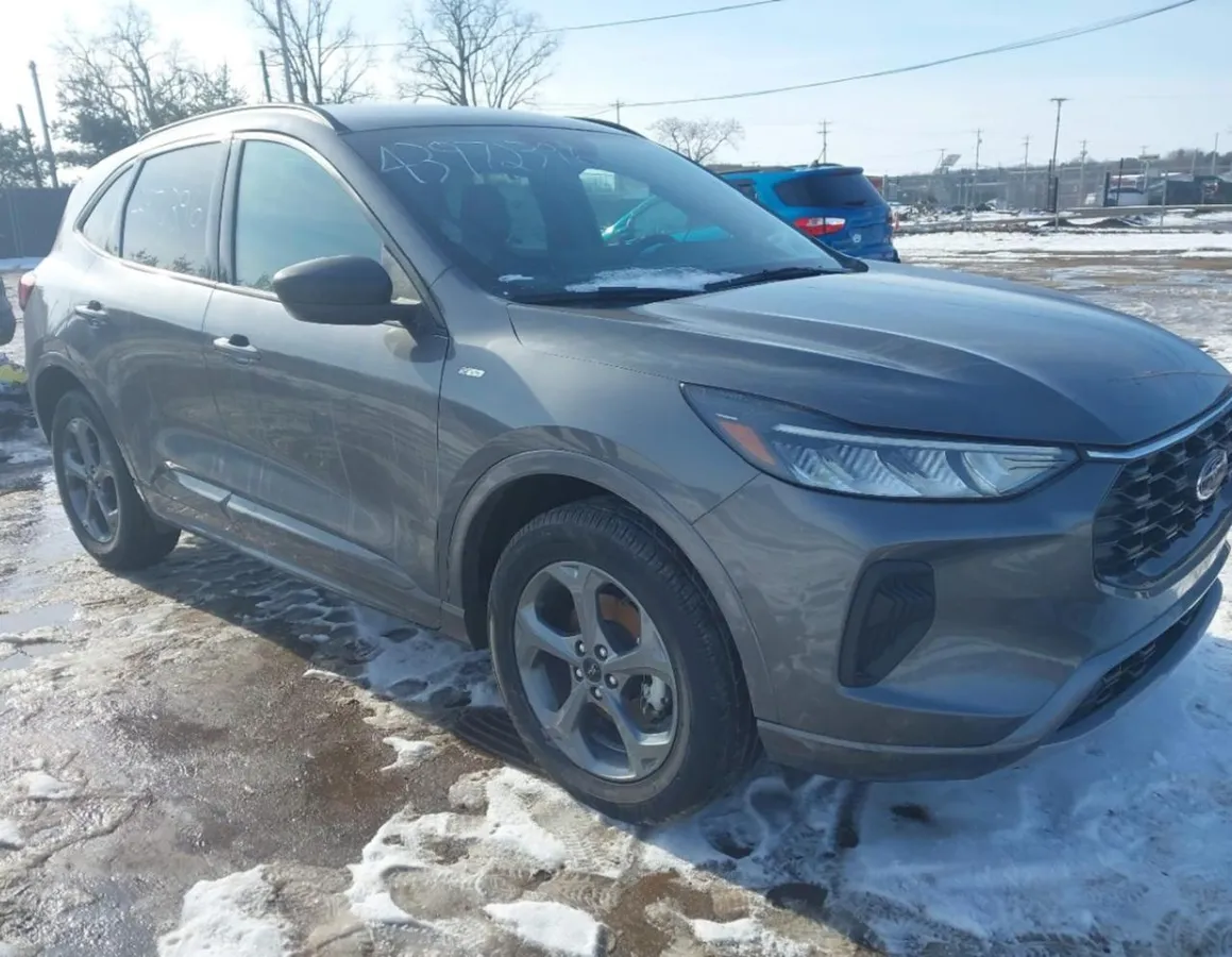 FORD ESCAPE ST-LINE 2024