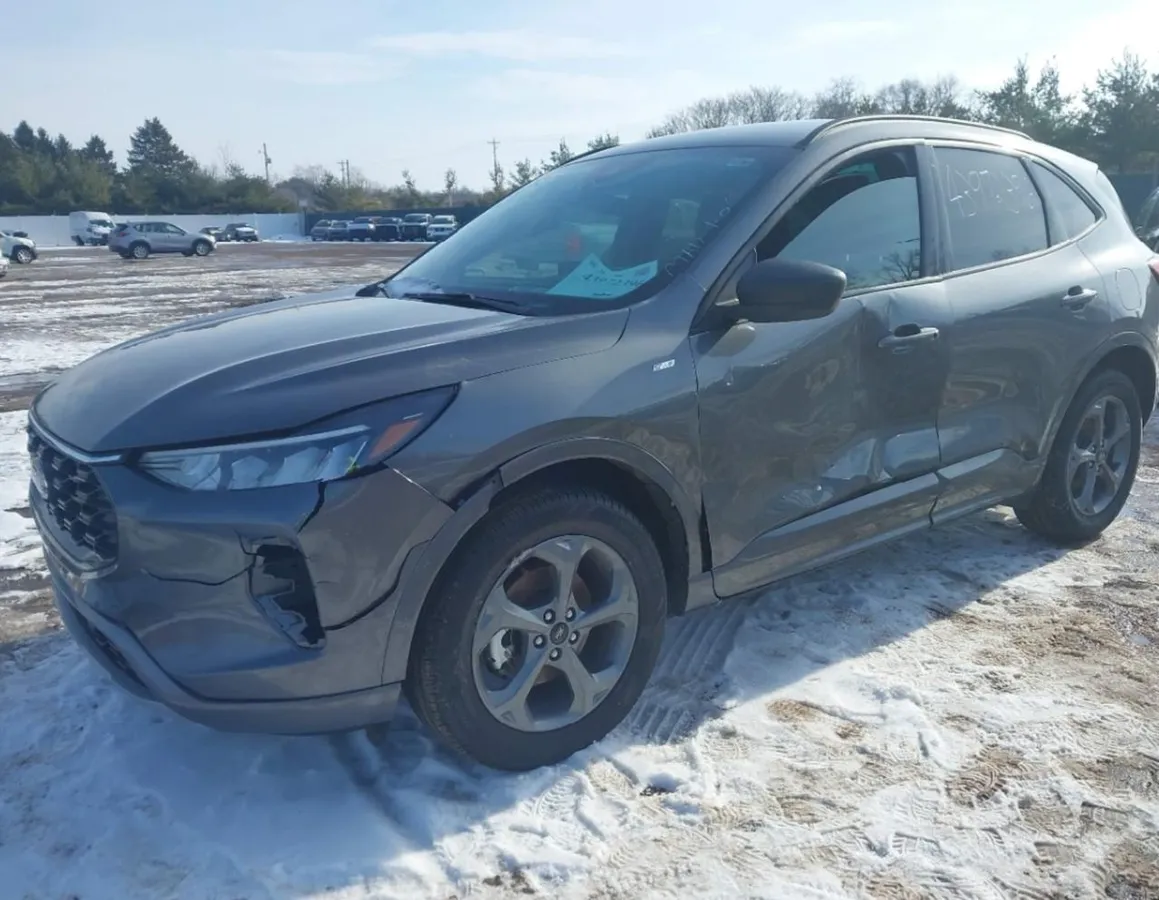 FORD ESCAPE ST-LINE 2024