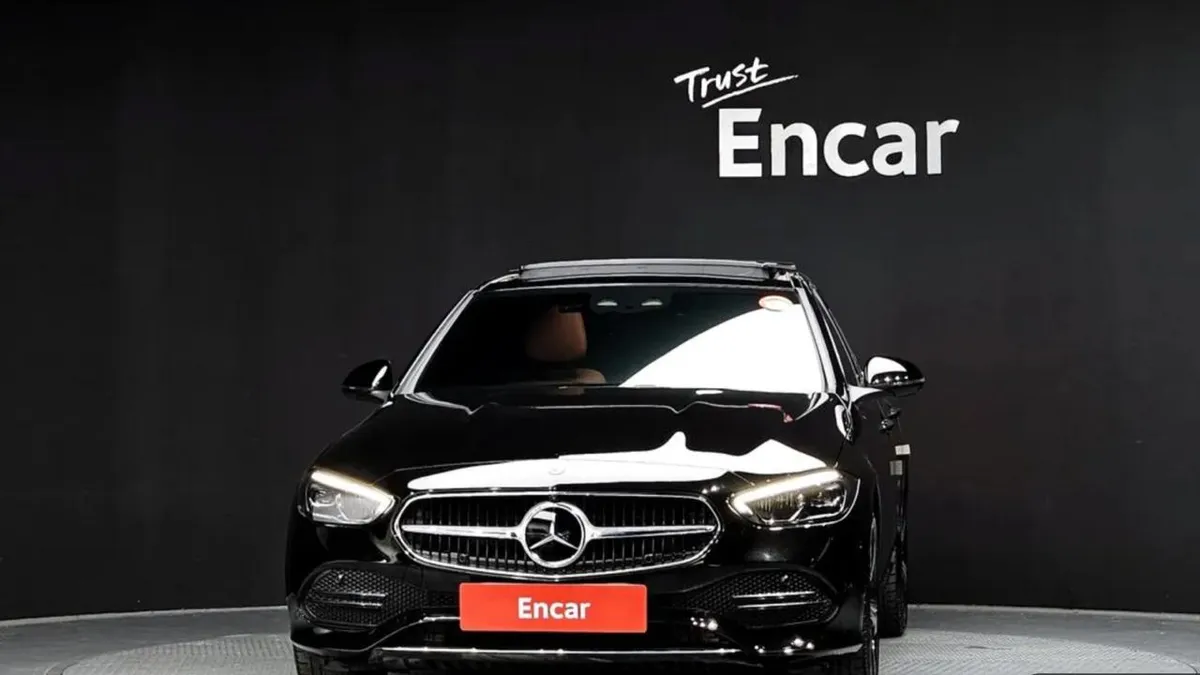 MERCEDES-BENZ W206 2023
