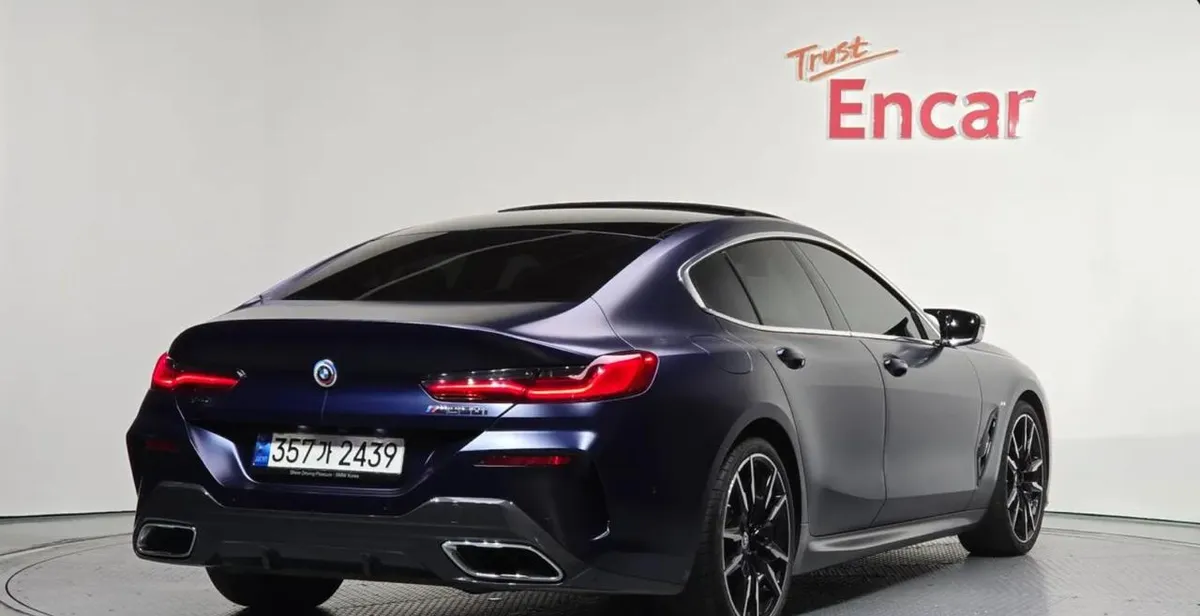 BMW 8 SERIES FIRST EDITION 2022