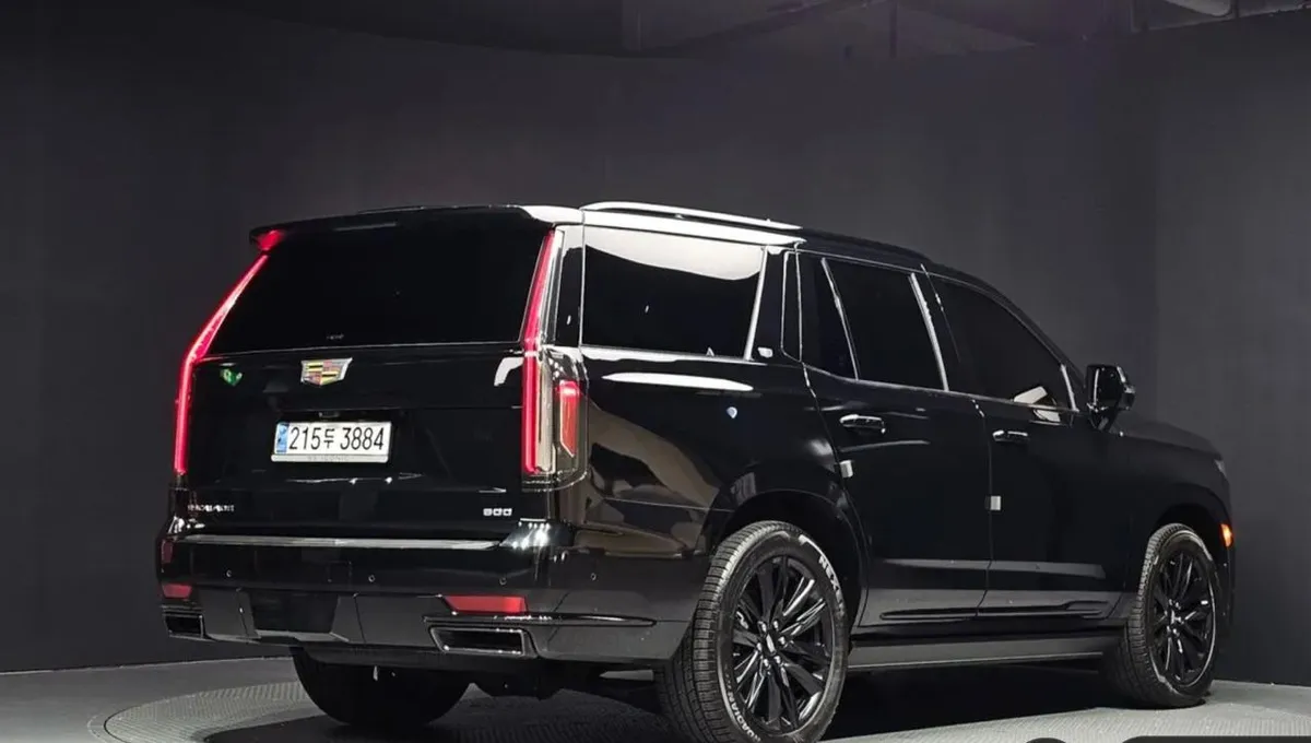 CADILLAC ESCALADE SPORT PLATINUM 2023