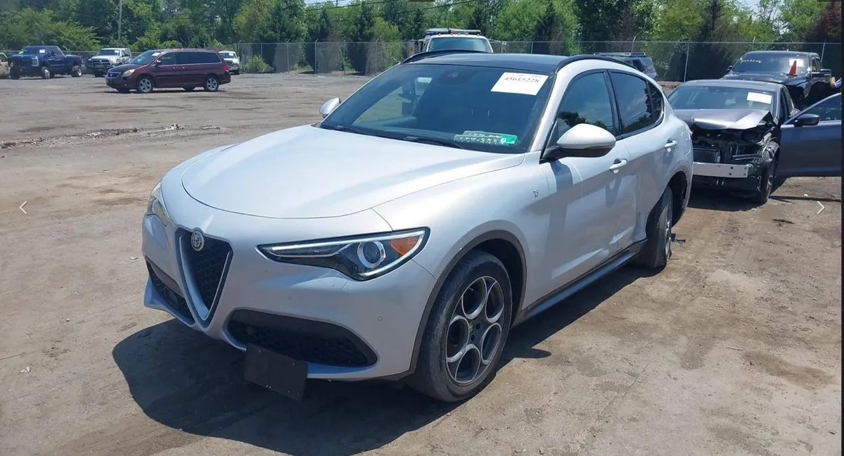 ALFA ROMEO STELVIO 2022
