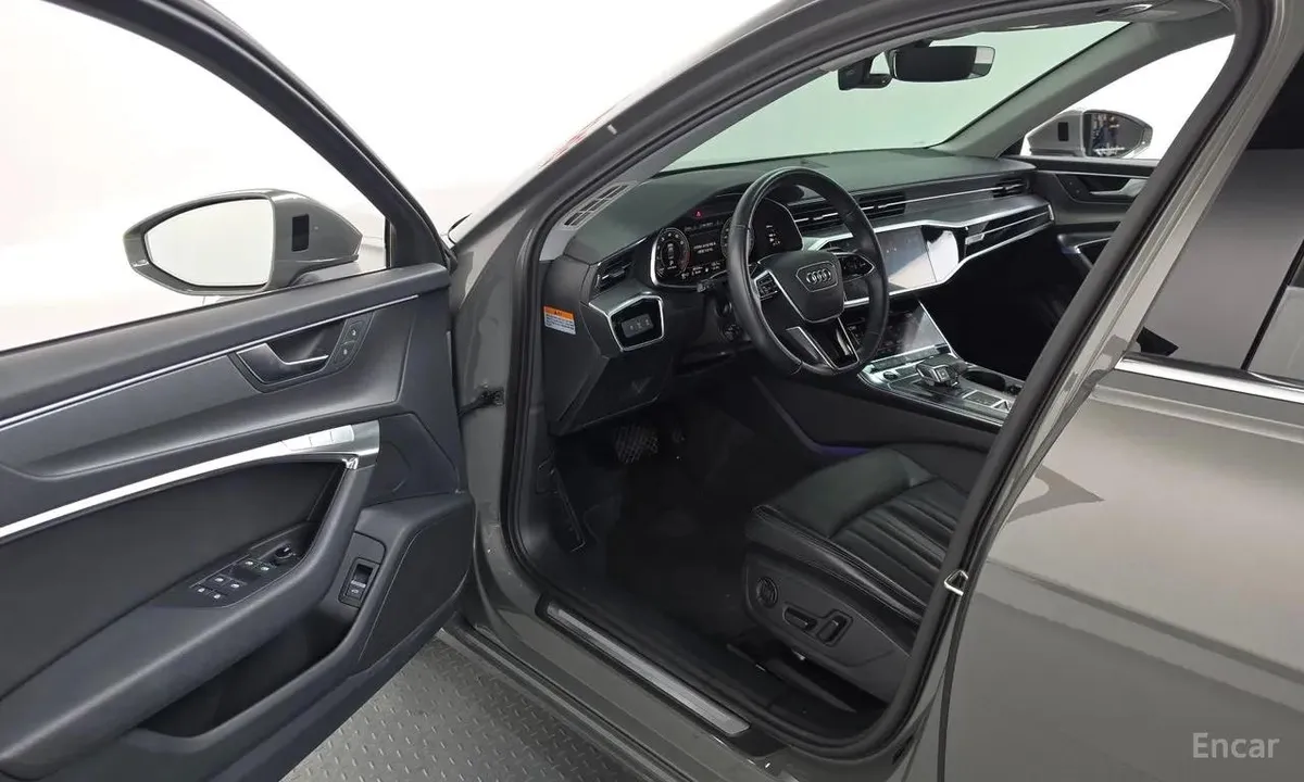 AUDI A6 2022