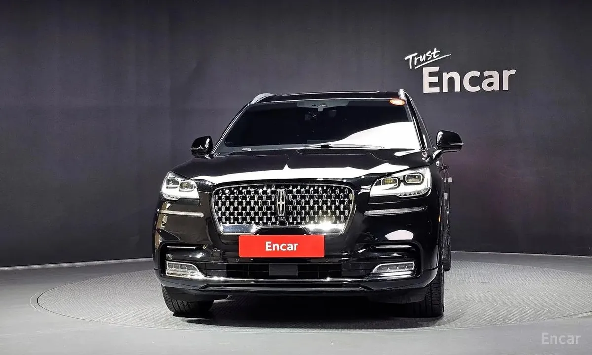 LINCOLN AVIATOR BLACK LABEL 2023