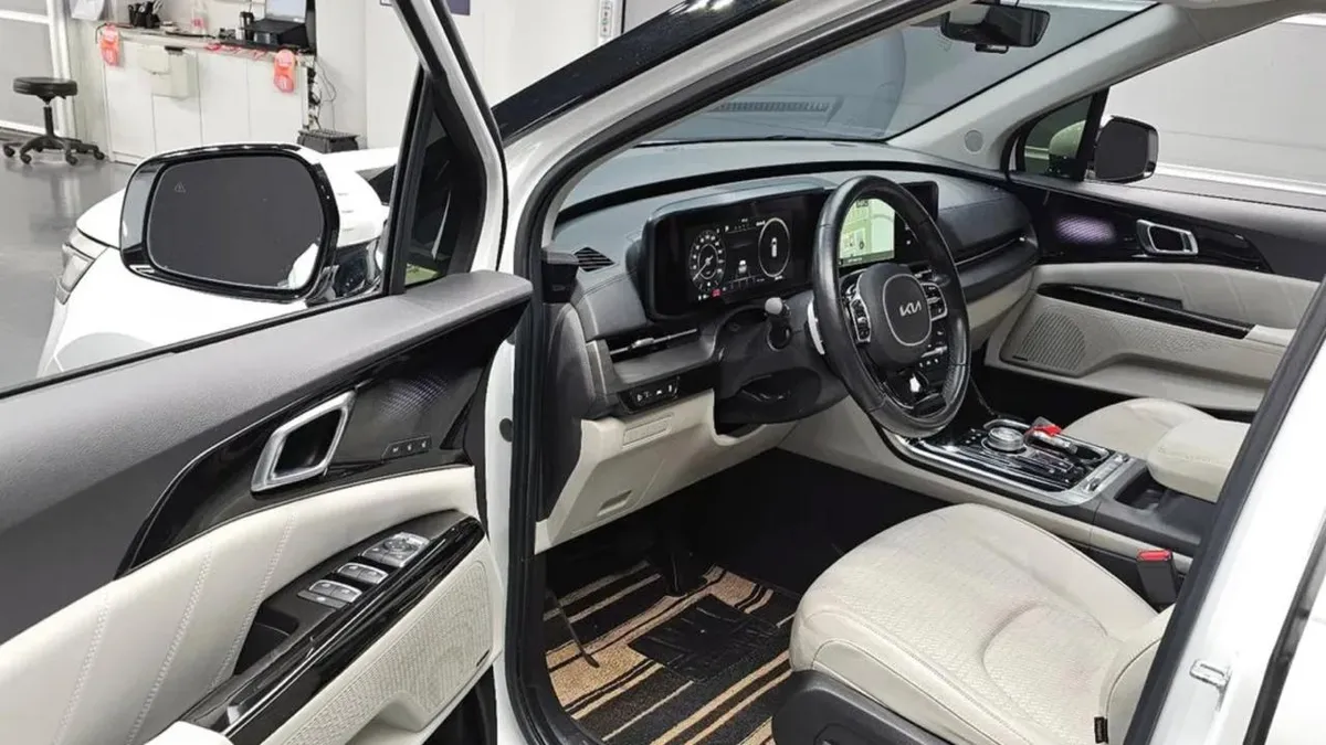 KIA CARNIVAL SIGNATURE 2022