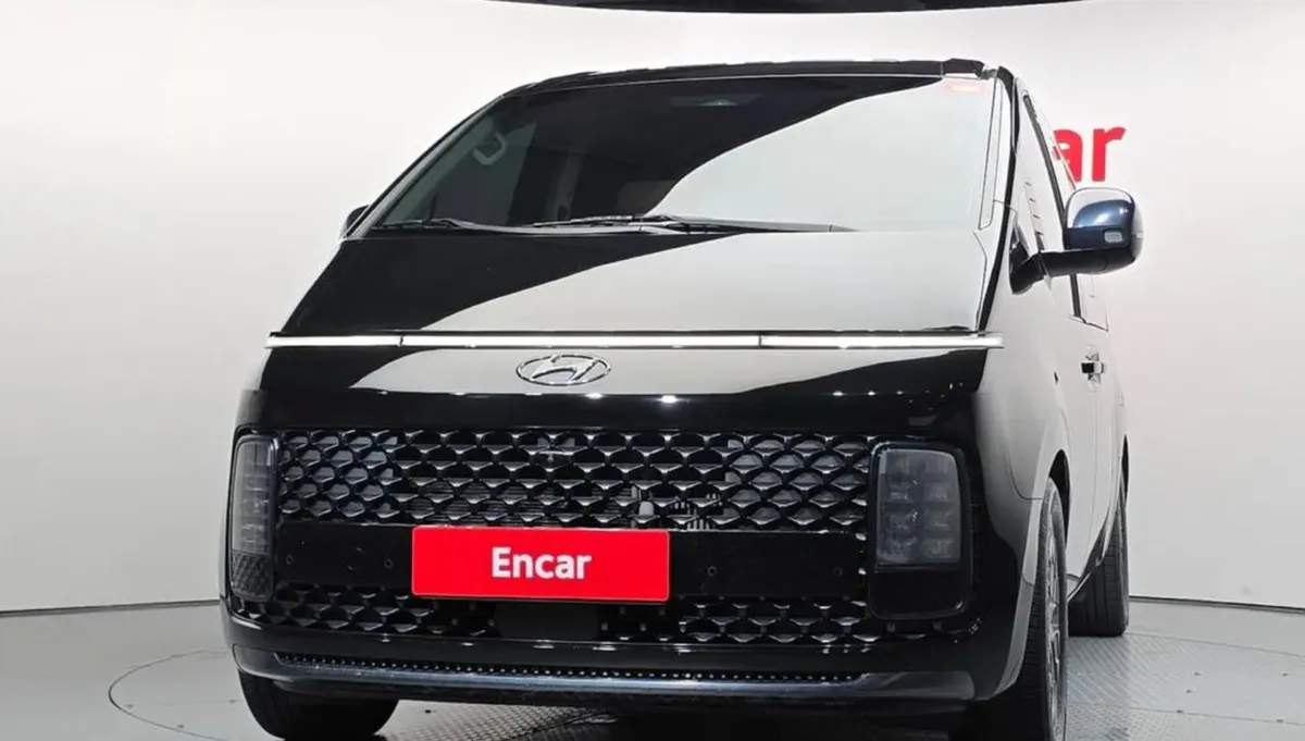 HYUNDAI STARIA LOUNGE 2023
