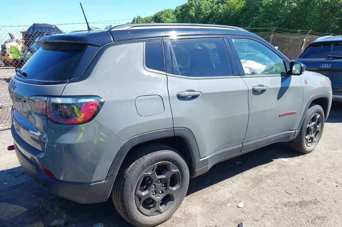 JEEP COMPASS TRAILHAWK 4X4 2024