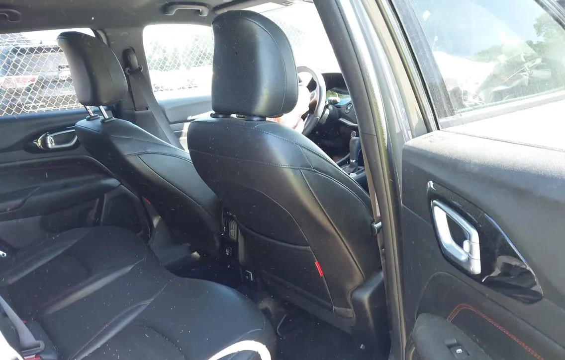 JEEP COMPASS TRAILHAWK 4X4 2024