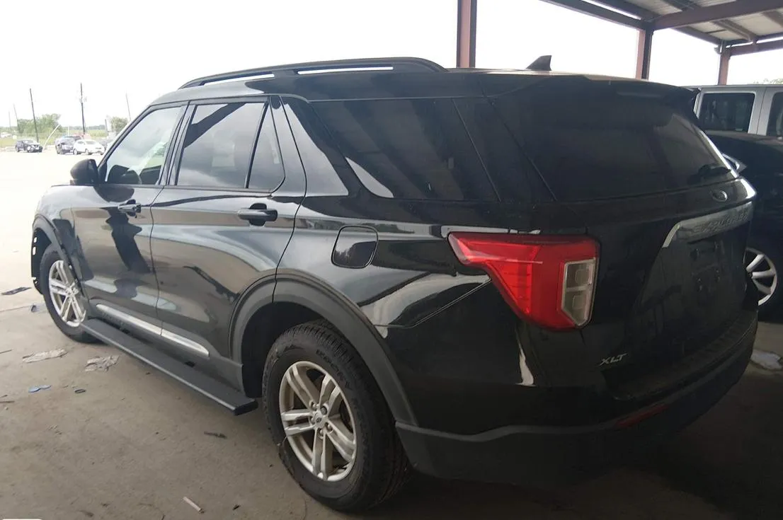 FORD EXPLORER XLT 2022