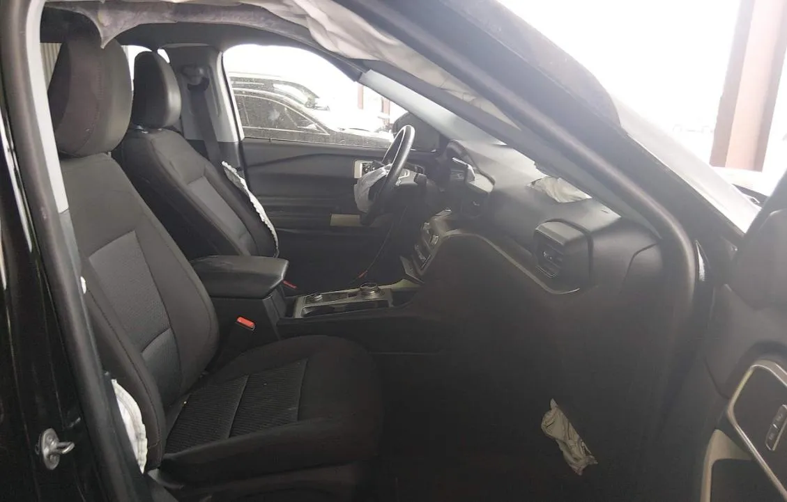 FORD EXPLORER XLT 2022
