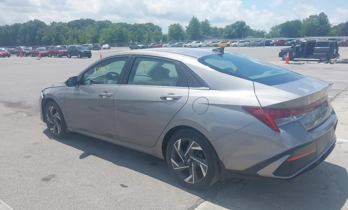 HYUNDAI ELANTRA SEL 2024