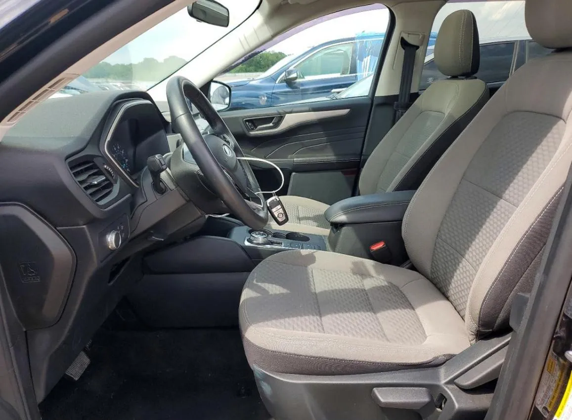 FORD ESCAPE SE 2022