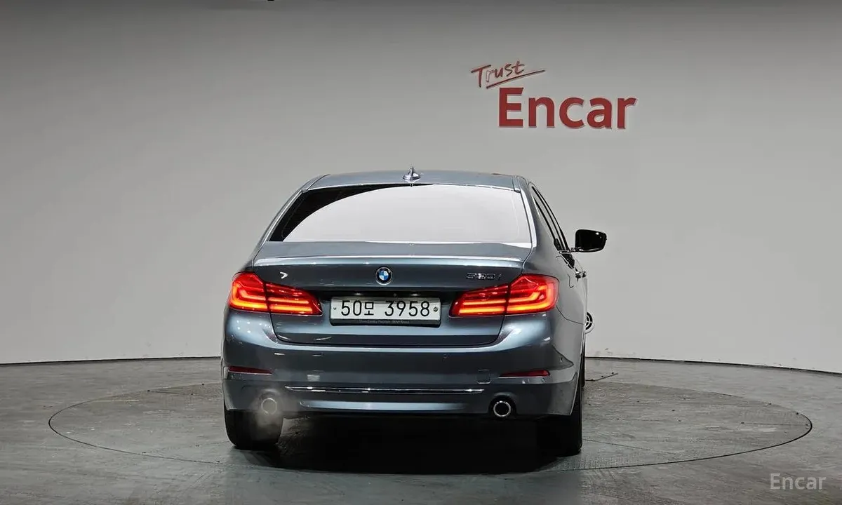 BMW 5 SERIES LUXURY 2018